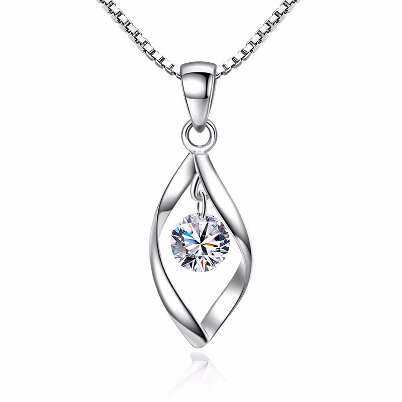 Fashion Zircon Twisting Female Pendant Necklace