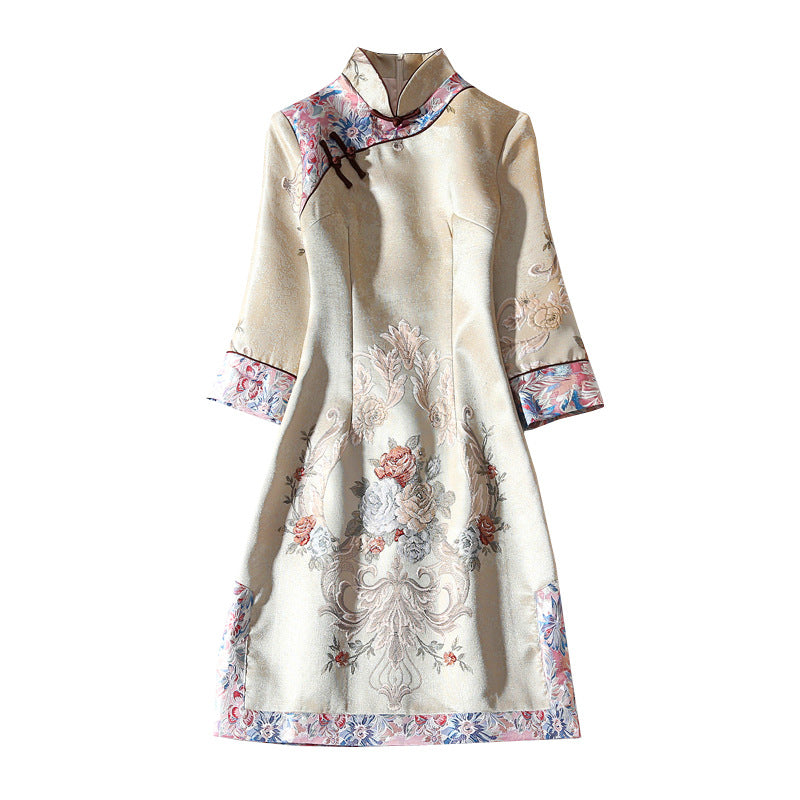 Spring and Autumn Young Chinese Style Embroidery Retro Dress