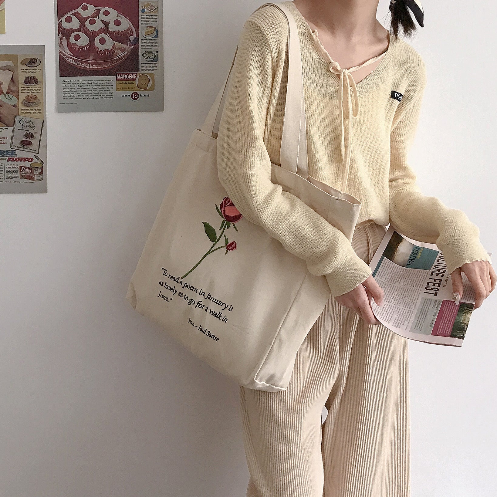 Literary Fan Rose Embroidered Casual Canvas Bag