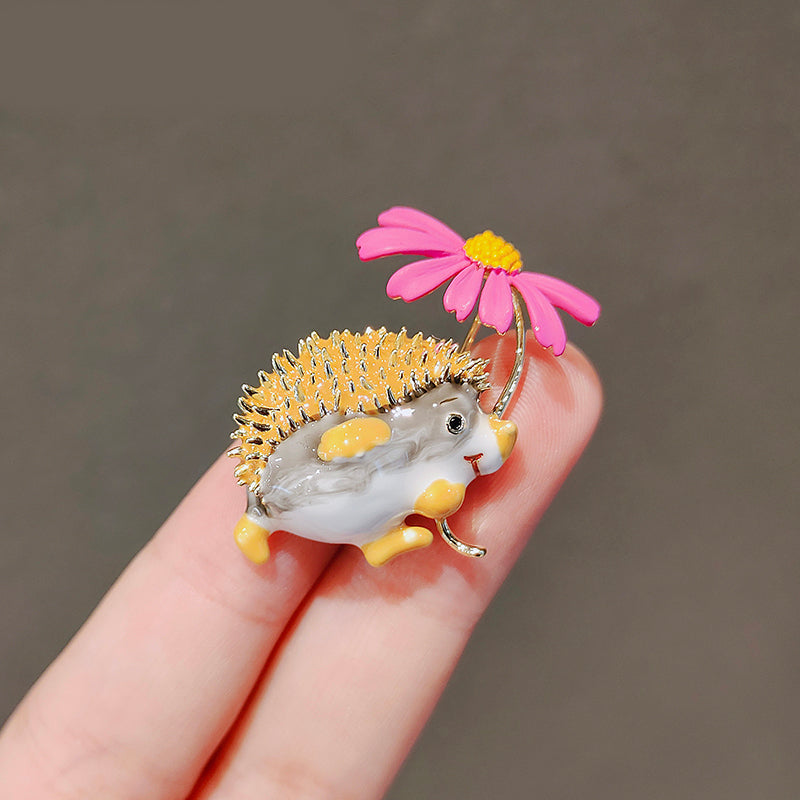 Little hedgehog brooch