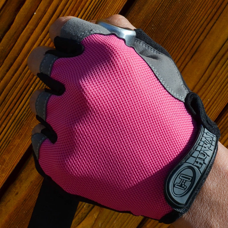 Mittens are breathable and non-slip