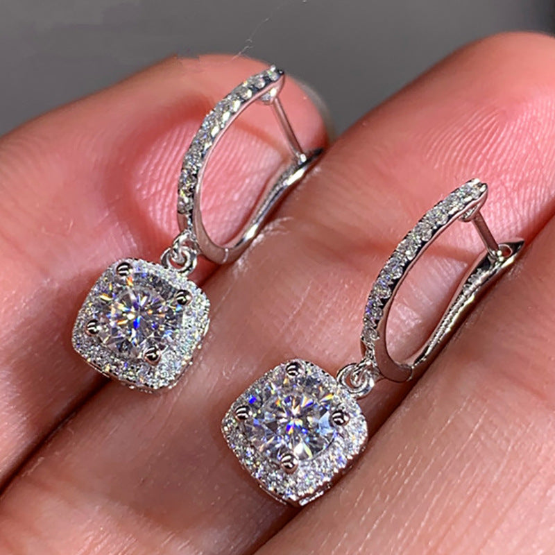 Exquisite Ladies Micro-inlaid Zircon All-match Earrings