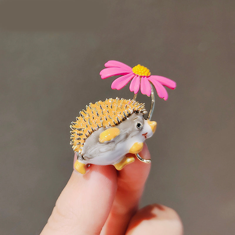 Little hedgehog brooch