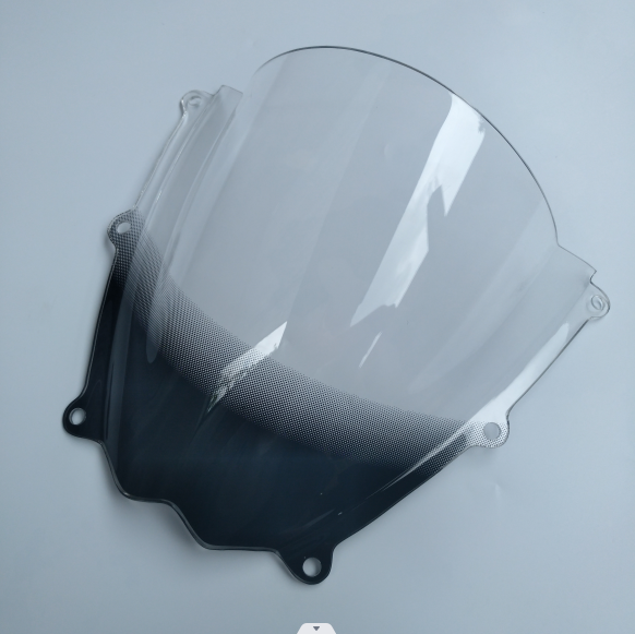 Shroud Windshield And Black Mesh