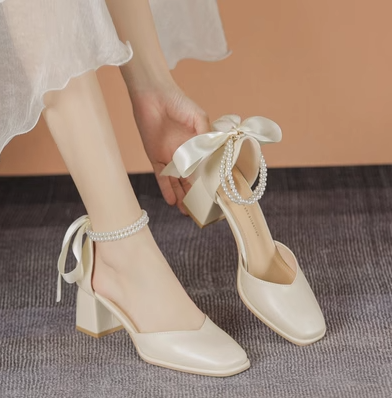 2023 new high-heeled shoes hollow shallow mouth women's shoes single shoes sexy chunky heel Mary Jane shoes Baotou pearl sandals