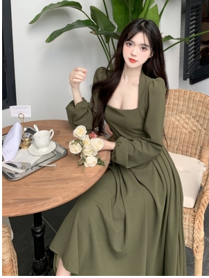 Large size French retro square collar long-sleeved dress women's spring new fat mm waist slimming A-line mid-length skirt