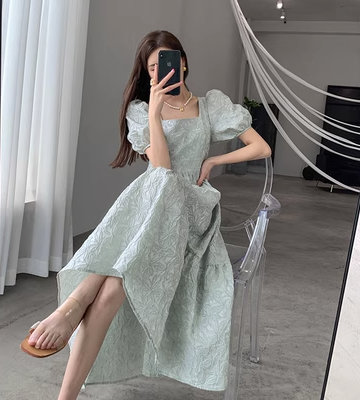 French tea break jacquard square collar puff sleeve dress female 2023 new high-end temperament goddess fan skirt