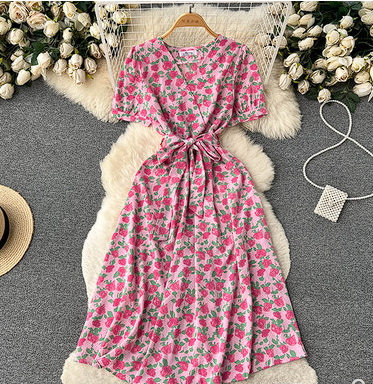 Summer new French V-neck short-sleeved mid-length all-match slimming fresh floral first love fairy dress female