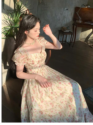 2023 summer new French fairy floral dress design sense of first love lotus leaf sleeve temperament slim dress