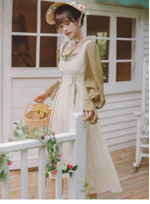 Spring new 2023 court style retro long-sleeved princess dress with waist and thin design sense of niche square collar dress