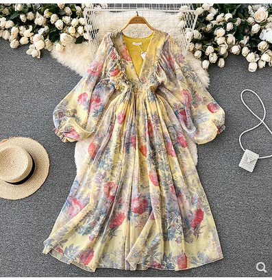 Holiday style deep V-neck lantern sleeve pleated long skirt early spring gentle wind tea break French oil painting dress