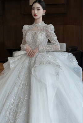 2023 main wedding dress bride 2022 new style big trailing female palace wind heavy industry French long-sleeved v-neck starry sky