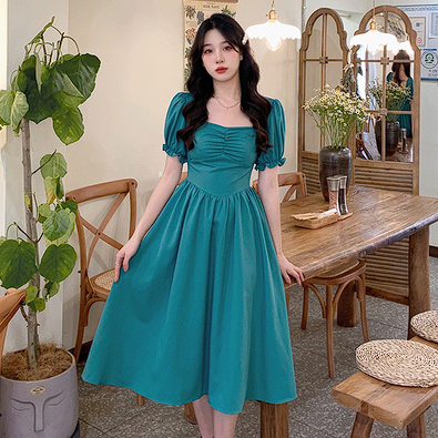 Large size French retro puff sleeve dress women's summer new square collar waist slimming Hepburn style long skirt