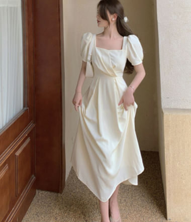 French retro square neck puff sleeve dress in summer with waist waist and thin fold skirt female elegant princess style long skirt