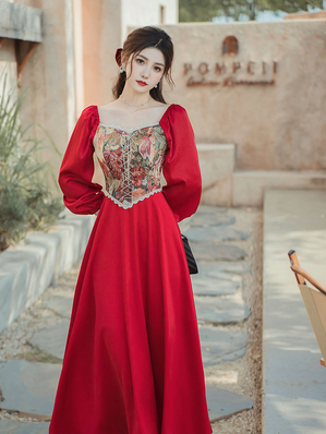 Early spring new French retro court style red oil painting dress engagement toast evening dress atmosphere skirt