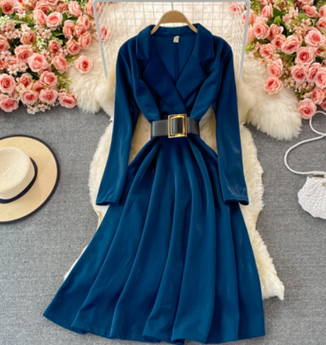 2021 autumn and winter models ladies Hepburn windbreaker skirt temperament suit collar dress elegant temperament large swing dress