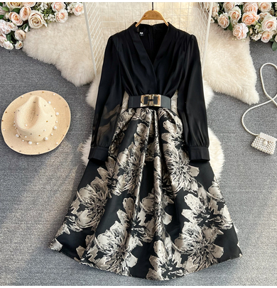 High-end sense of celebrity temperament fake two-piece long-sleeved V-neck waist slimming tie printed A-line dress elegant long skirt