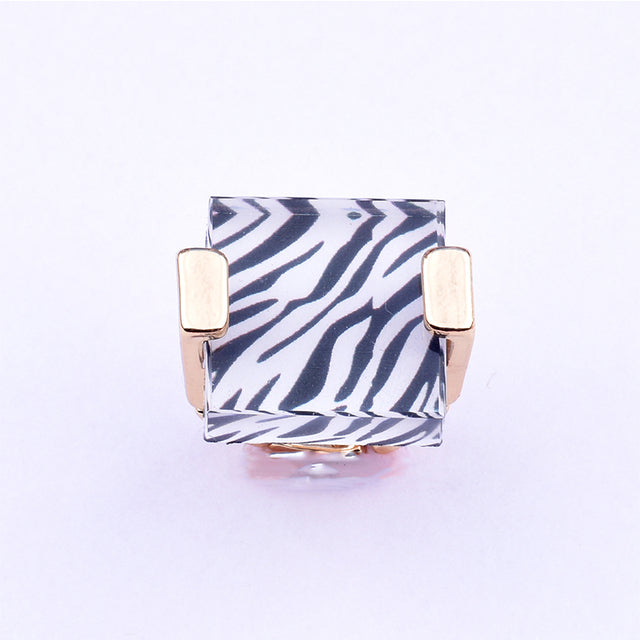 New Gold Colour Leopard Resin Resizable Rings Unique Goth Animal Jewelry Party Gift for Women Men Initial Ring