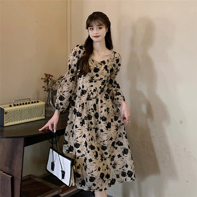 Light familiar style floral dress women's spring 2022 new French high-end design sense waist a-line skirt trend