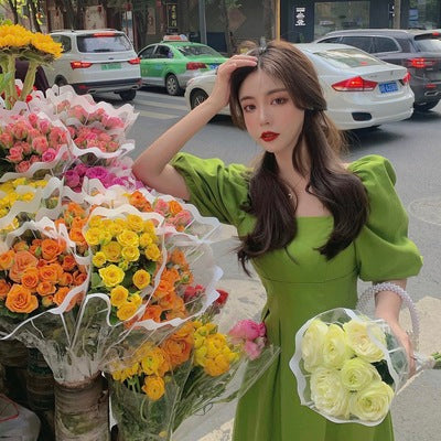 Large size women's skirt 2023 new summer fat sister French square collar dress retro waist bellflower skirt