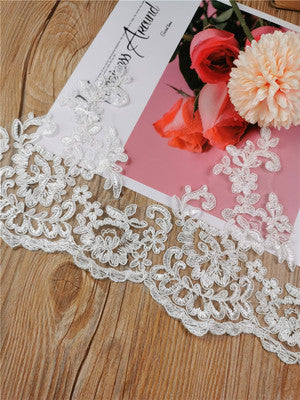 This white wedding head jewelry DIY material curtain hand embroidery lace clothing clothes fabric accessories narrow