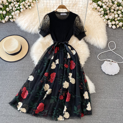 Light familiar style fake two-piece round neck knitted stitching mesh three-dimensional embroidery flower waist slim puffy dress summer