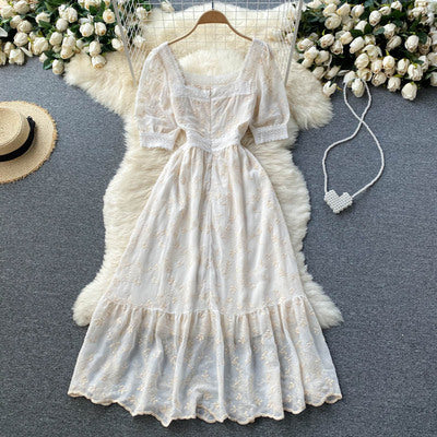 Gentle dress 2022 new summer dress goddess fan temperament square collar slim mid-length ruffled first love skirt