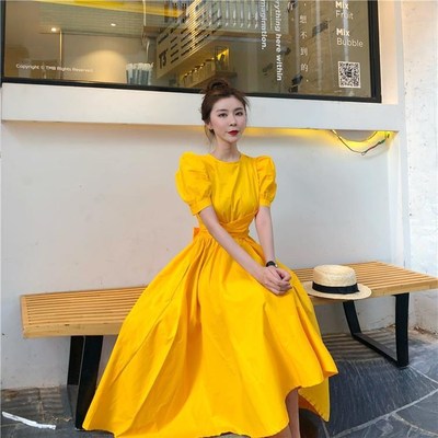 Douyin the same yellow dress female summer mid-length retro puff sleeve skirt small waist is thin and clear