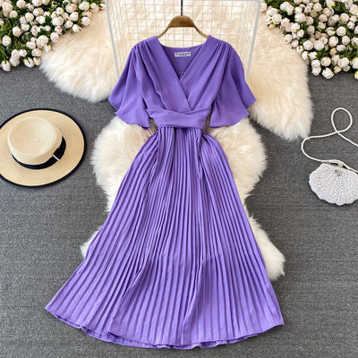 2022 summer new V-neck short-sleeved dress over the knee slim temperament waist tie big swing pleated long skirt