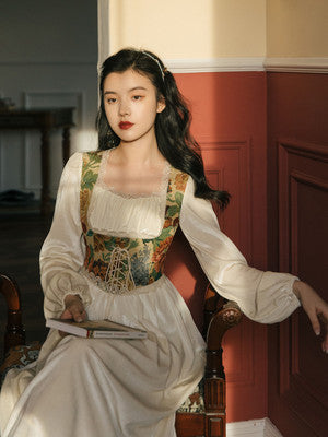 French retro dress spring and autumn 2022 new long skirt fake two pieces of palace style oil painting skirt Hepburn