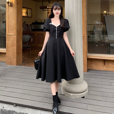 Large size women's French retro dress, fat sister, design sense, niche, straps, waist, thin, small black dress for women's summer