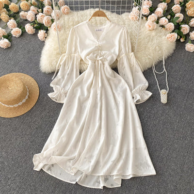 Literary French design sense niche dress first love long skirt female spring 2022 new gentle goddess fan fairy skirt