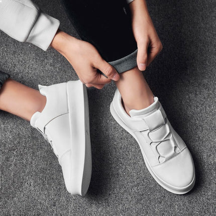 Autumn white low-top round head fashion men's shoes Korean version trend thick-soled small white shoes men's casual slip-on shoes for men