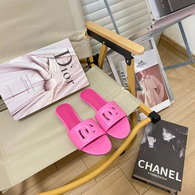 DG slippers women's summer wear large size 414243 new word drag casual flat beach travel open-toed sandals