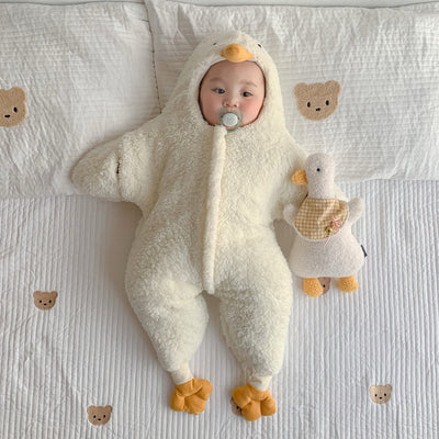 Big goose super cute baby one-piece clothes send star pajamas winter clothes baby autumn and winter sleeping bag starfish out of cotton clothes