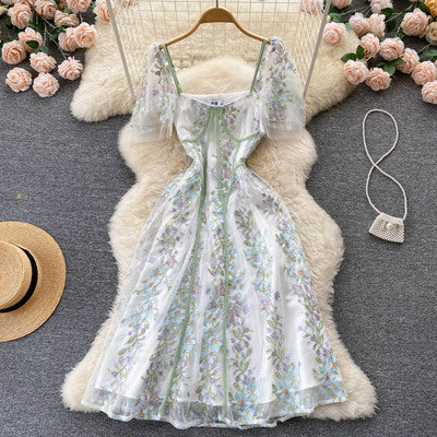 Heavy industry temperament ladies lace embroidered floral suspender dress women's waist mid-length square collar western style long skirt