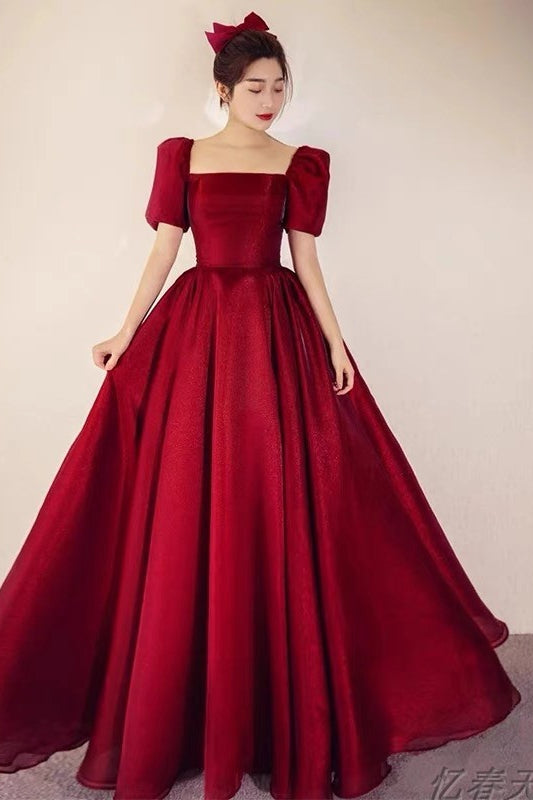 French bridal toast dress female winter 2022 new red slimming thank you banquet dress skirt at-a-flight princess show