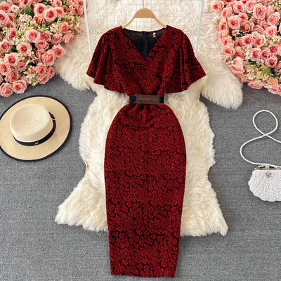 Ladies Light Luxury High-end Evening Dress Temperament V-neck Waist Waist Thinning Bright Silk Wrapped Hip Dress Hepburn French Long Skirt