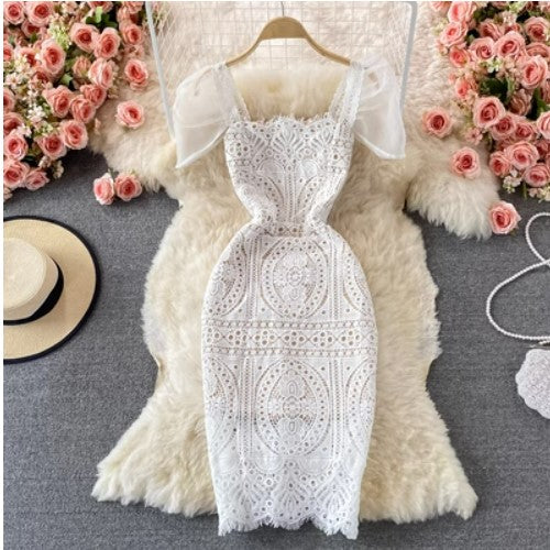 Square collar, puff sleeves, high waist, slim, mid-length, celebrity temperament, gentle style, high-end lace dress dress