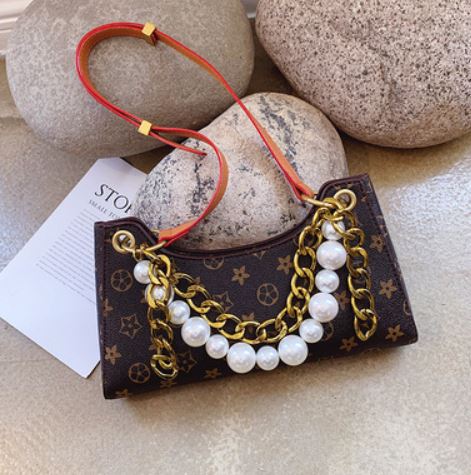 Small ck female diagonal bag 2020 summer new trendy wild fashion one-shoulder underarm bag printed chain baguette bag