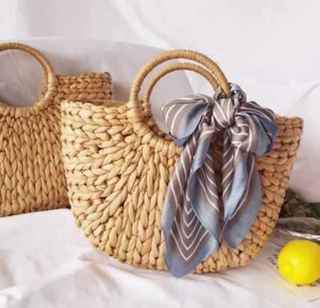 The shopkeeper recommends ins wind big fire bag portable straw woven bag summer vacation woven bag large capacity wild beach bag