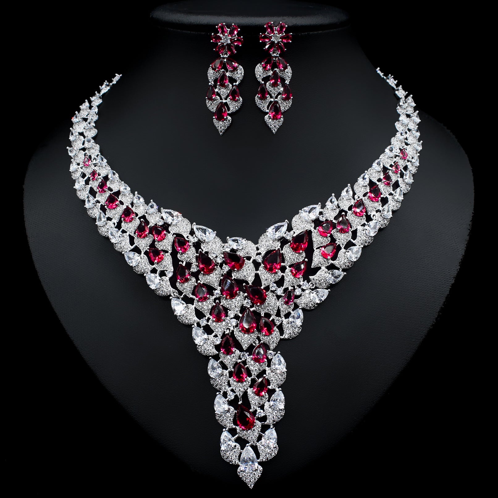 Full Diamond Exaggerated Fashion Necklace Earrings