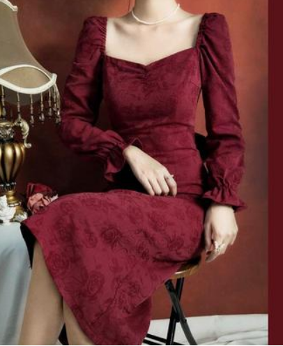 Retro red dress autumn and winter French Hepburn style palace square collar slim slimming temperament small dress long skirt