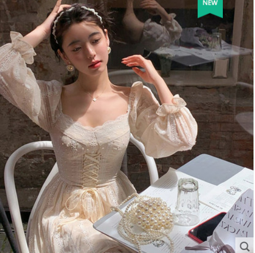 2021 early autumn new style French retro high-end skirt sweet first love tea break embroidered square neck dress